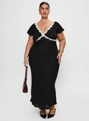 Barbarita Lace Maxi Dress Black Curve