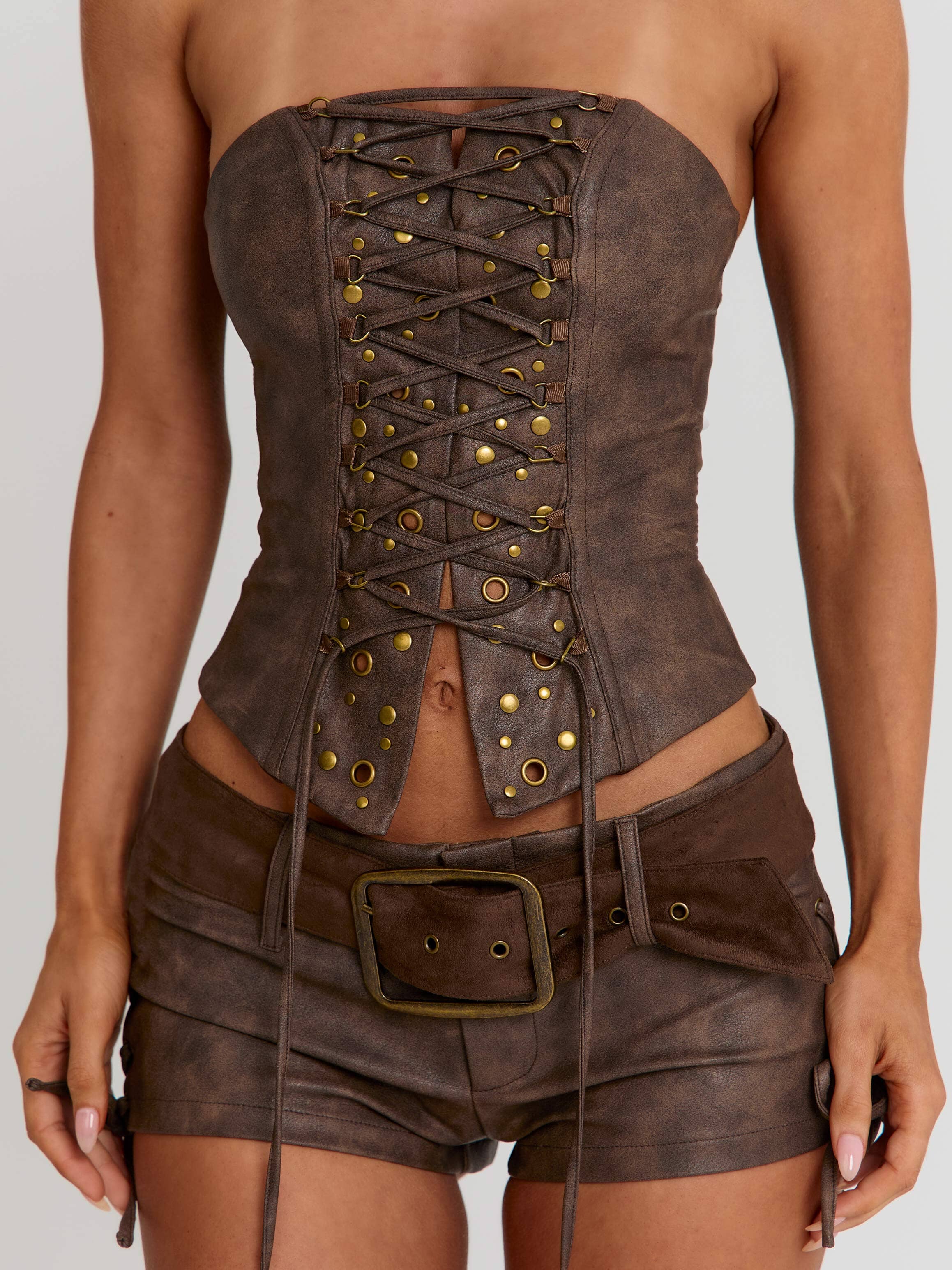 LUNEXA SHORT BROWN