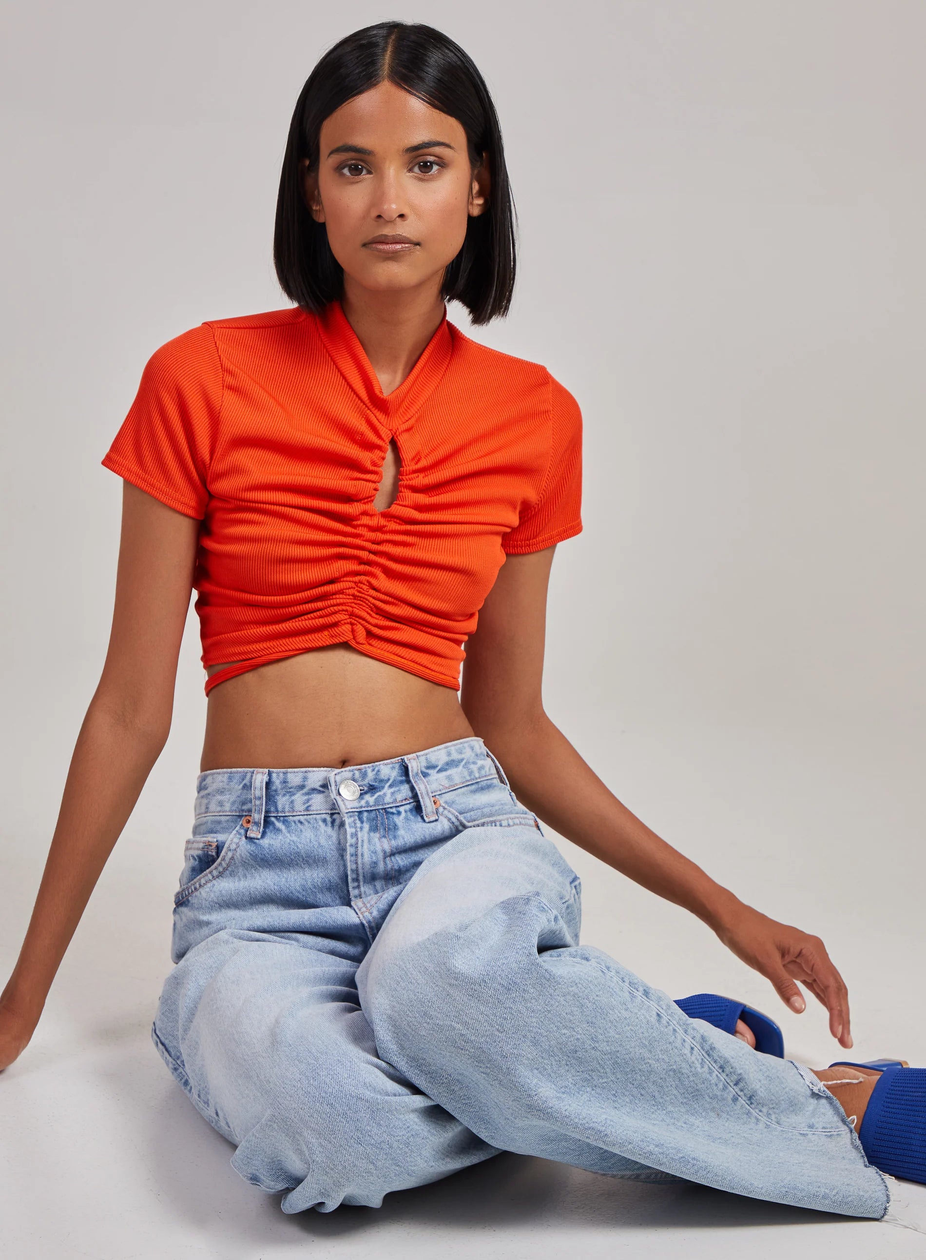 Short Sleeve Gathered Keyhole Ribbed Top